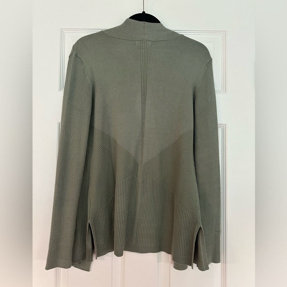 Green Open-Front Cardigan Sweater Lightweight Knit - Picture 8 of 10